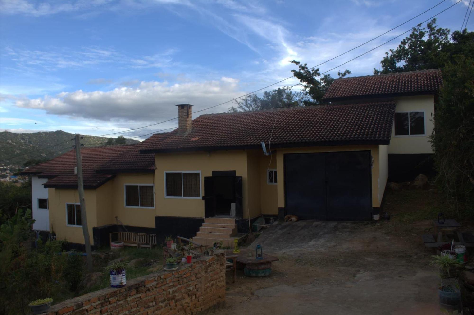 Safari Junction Backpackers Hostel Iringa Exterior photo