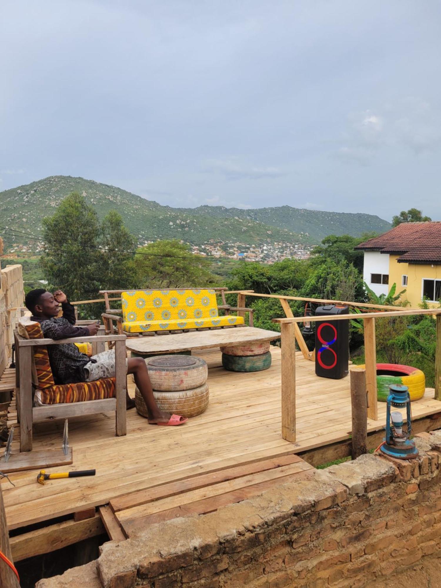 Safari Junction Backpackers Hostel Iringa Exterior photo