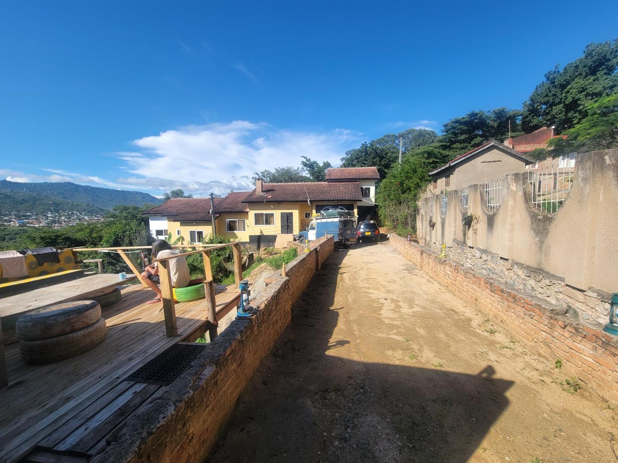 Safari Junction Backpackers Hostel Iringa Exterior photo